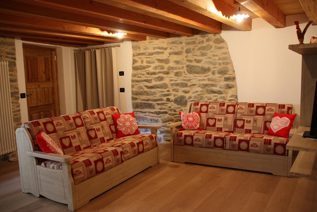 Apartamento Lo Trapei Aosta Habitación foto